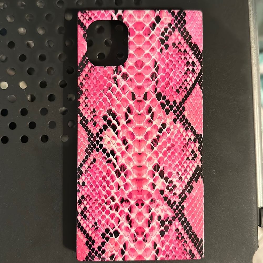 Flaunt phone case